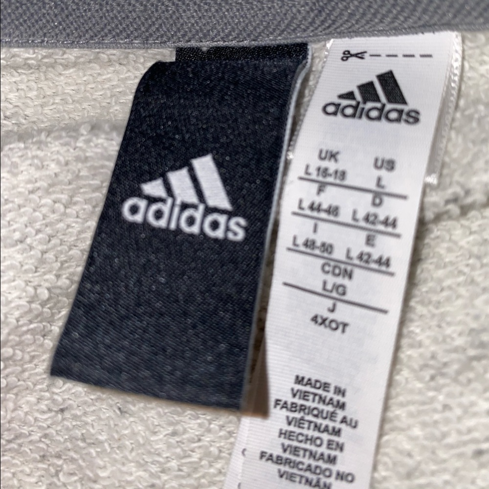 Adidas Tee - Picture 4 of 4